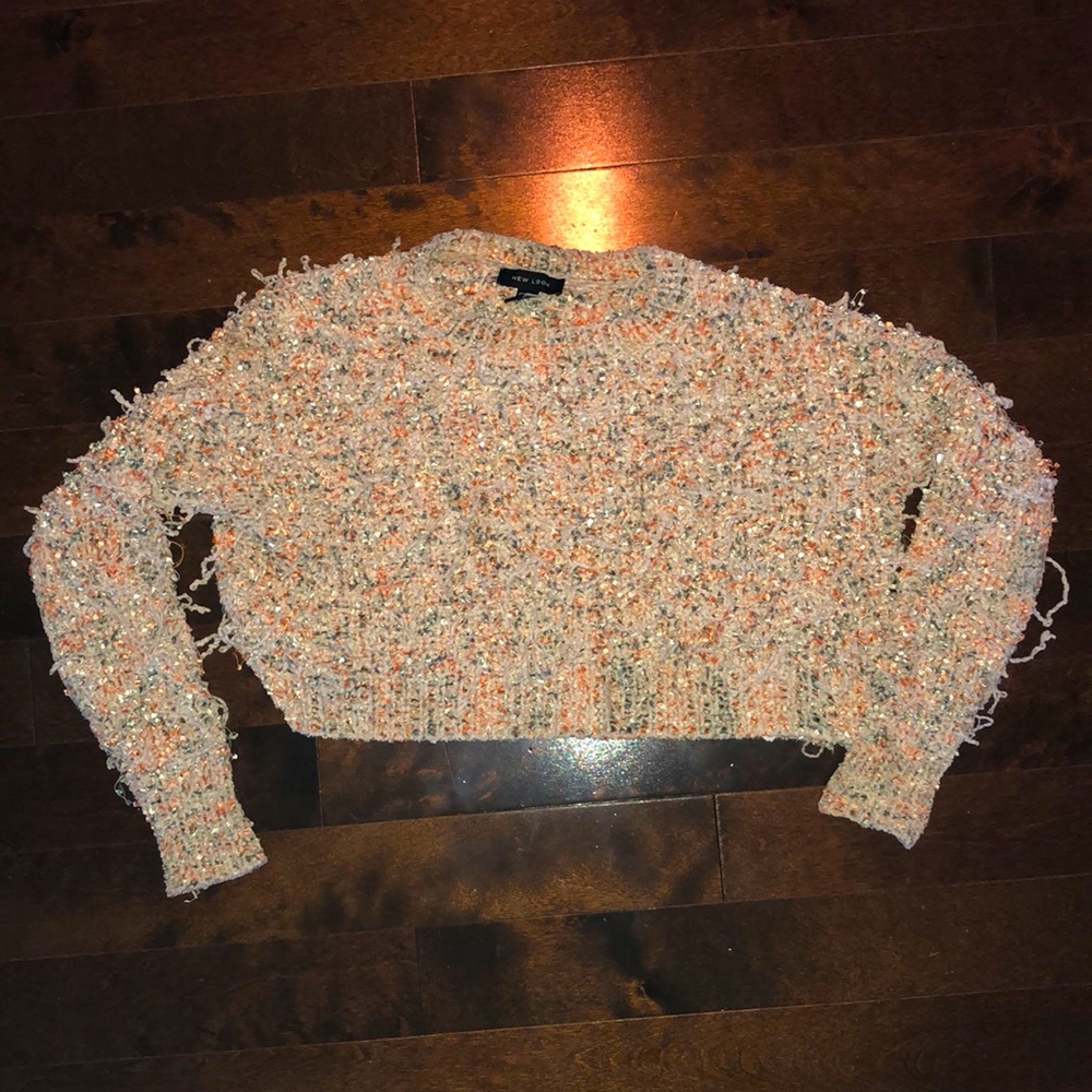 Cropped unique sweater